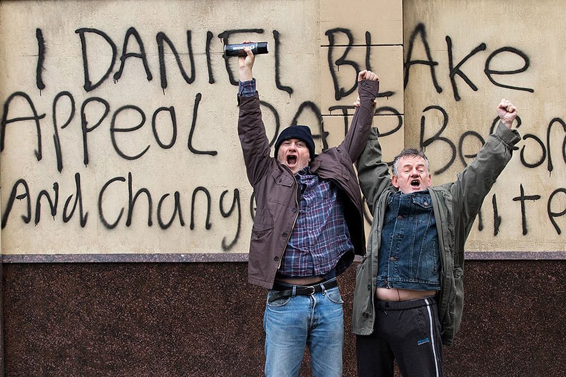 Jag, Daniel Blake hade biopremiär i Sverige den 9 december och handlar om en sjukskriven snickare som hamnar i en byråkratisk karusell kring sin arbetsförmåga. 
