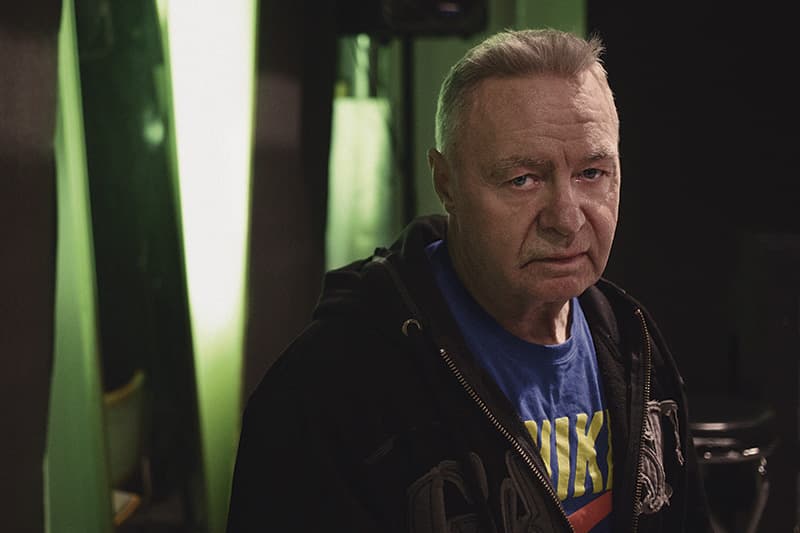 Kör hårt. Vid 70 års ålder spelar Jerry Williams fortfarande veteranhockey med AIK och Solna HC. Foto: HÅKAN ELOFSSON