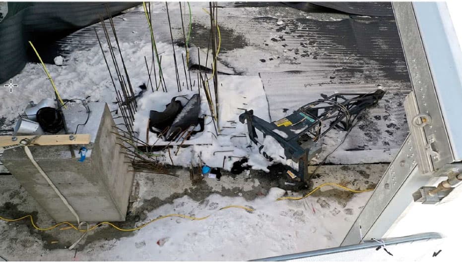 Bild på olycksplatsen där Arvid miste sin arbetskamrat och arm. Foto: Polisens förundersökning
