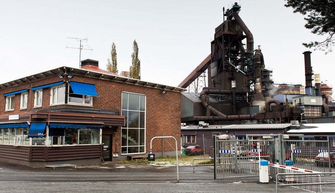 Olyckan skedde på Nordkalk, inne på SSAB:s område i Luleå. Foto: TT