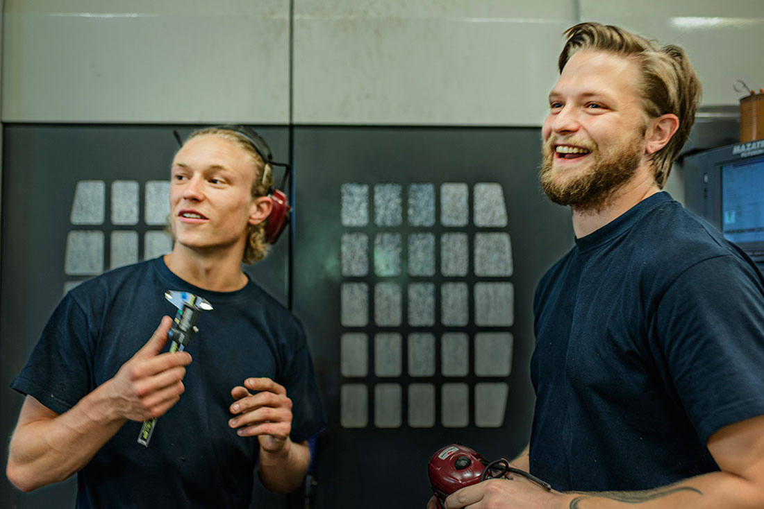 Arbetskamrater och snart affärskompanjoner. Fredrik Eliasson och Oskar Kanstedt ser många fördelar med ägandet.