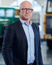 Erik Bratthall, presschef på Scania. Foto: Scania.