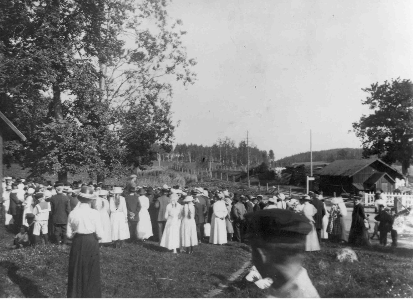 Fackligt möte i Skyllberg. Fotot är taget någon gång under den fem år långa strejken. Foto: Lerbäcks Hembygdsförenings bildarkiv.