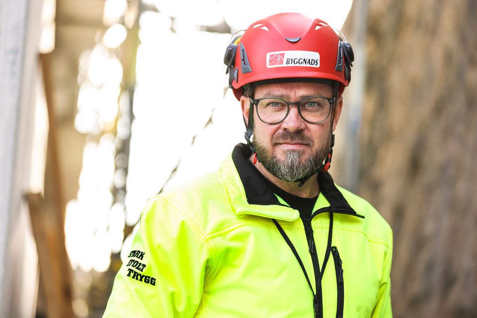 Kim Söderström, förbundsordförande Byggnads tycker att Bravida borde tänka på sitt ansvar och sitt anseende.
