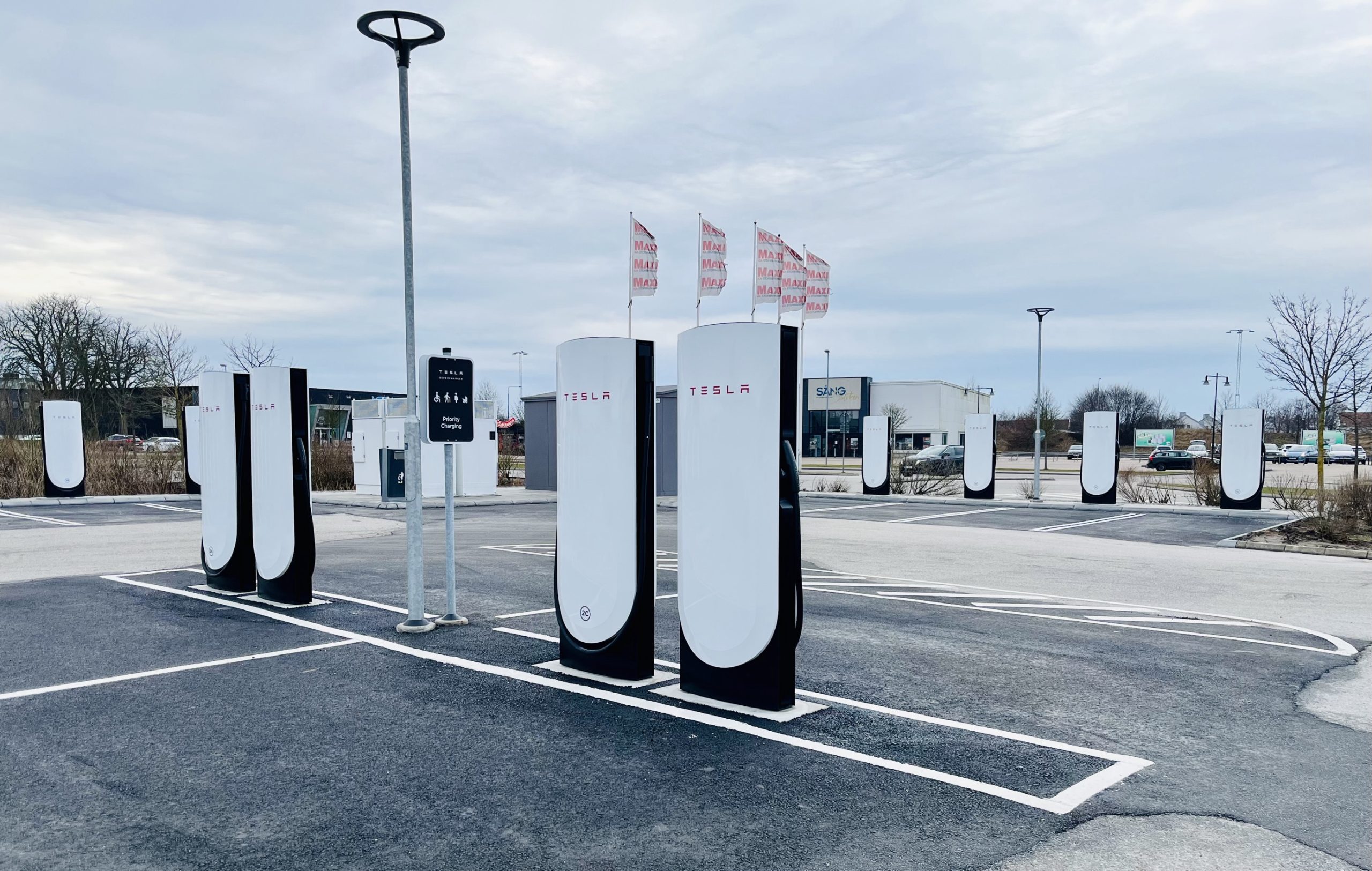 Fackets chock: Tesla öppnar helt ny laddstation