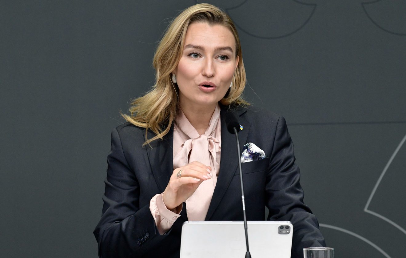 Snurrigt om uranbrytning – därför är alla arga på Ebba Busch