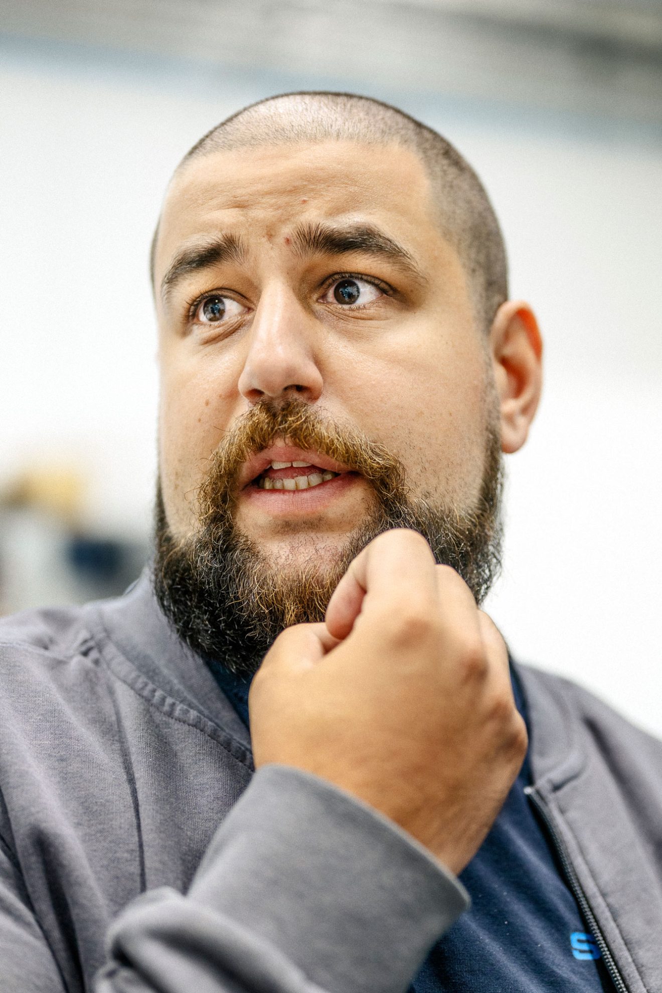 Koray Nyman, CNC-tekniker på Seco tools i Fagersta. Foto: David Lundmark