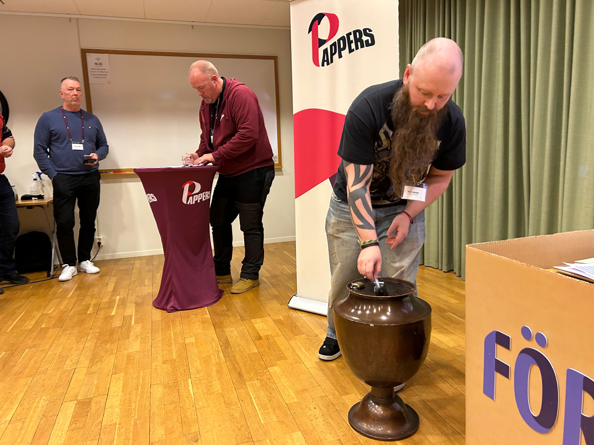 Valet av förste viceordförande var sluten och skedde medelst valurna. Foto: Pontus Ohlin