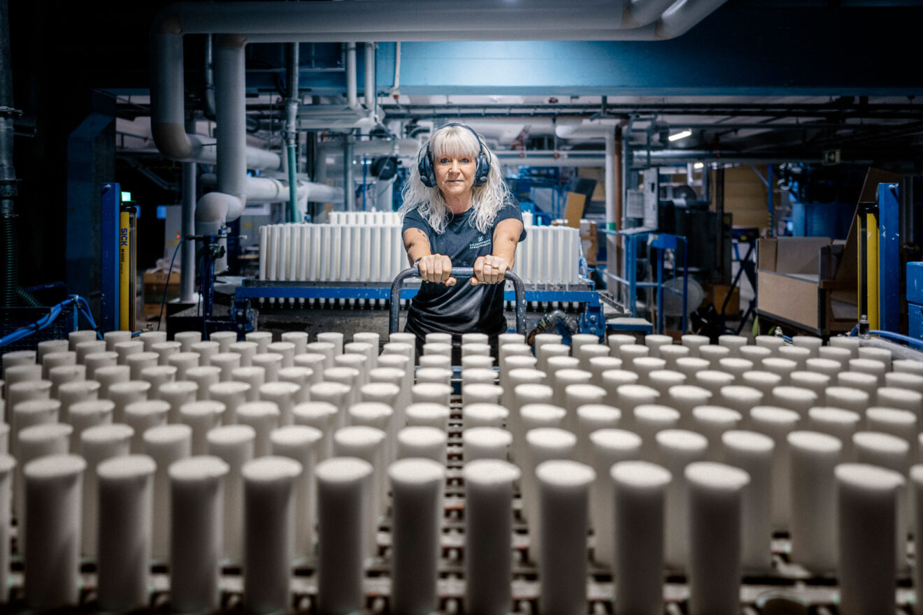”Jag har jobbat här sedan 1986”, säger maskinoperatören Maria Rundqvist. Foto: David Lundmark