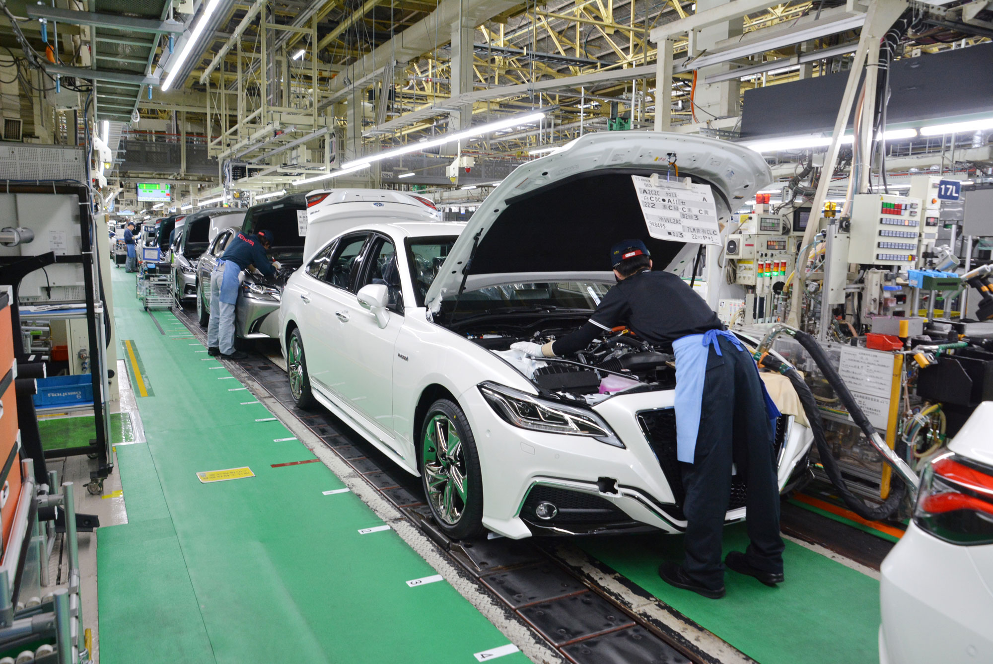 Två miljoner metallarbetare i Japan ingår i JCM, en paraplyorganisation för fem fackförbund. Foto: Toyota press