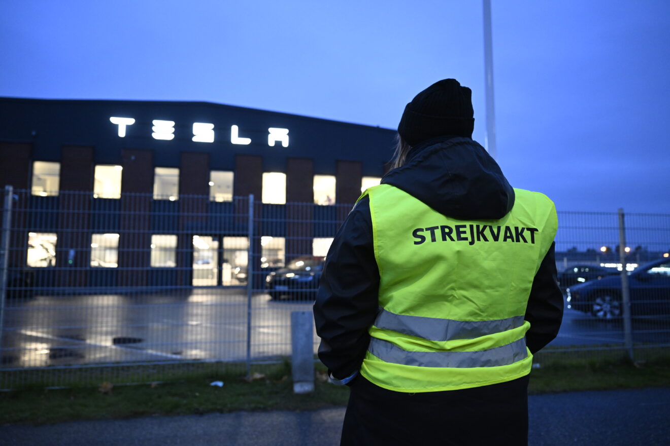 Uppgifter: Hälften av Teslastrejkarna har hoppat av i Stockholm