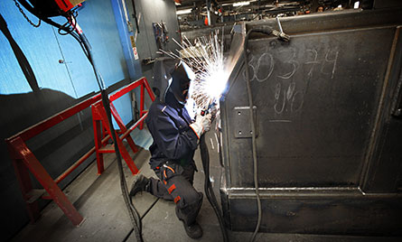 Svetsare är mer sjukskrivna än andra yrkesgrupper. Foto: SCANPIX
