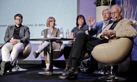 Roger Mörtvik,TCO, Birgitta Öjmertz, Swerea IVF, Stina Johansson, Luleå Universitet, Carl Bennet, Getinge och Johan Ancker, Teknikföretagen, debatterade hållbara arbeten vid IF Metall-kongressen. Foto: VERONIKA LJUNG-NIELSEN