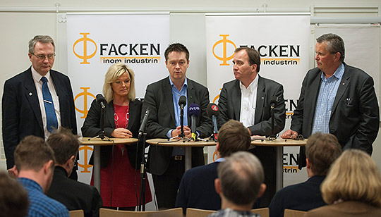 Sveriges Ingenjörers förbundsordförande Ulf Bengtsson, ordförande Cecilia Fahlberg från Unionen, ordförande Per-Olof Sjöö från GS Facket, ordförande Stefan Löfvén från IF Metall och ordförande Hans-Olof Nilsson från Livs i samband med måndagens pressträff i Stockholm. HENRIK MONTGOMERY