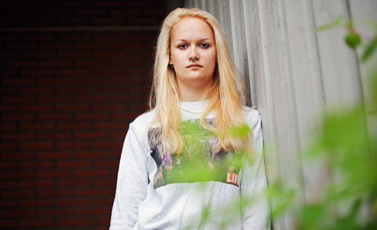 Felicia fick dra ner på precis allt när inkomsten sjönk från 20 000 till 0 kronor i månaden. Foto: REBECKA UHLIN