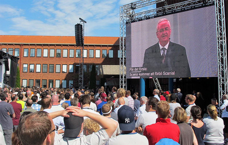 VW:s styrelseordförande Martin Winterkorn lovar att Scania ska få vara Scania även i fortsättningen. Foto: HARALD GATU